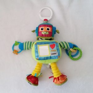 Rusty le Robot jouet éveil bébé à accrocher LAMAZE
