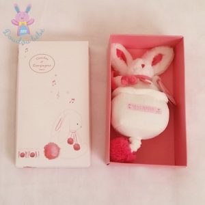 Doudou Lapin musical pompon fraise DOUDOU ET COMPAGNIE