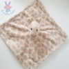 Doudou plat Girafe beige blanc