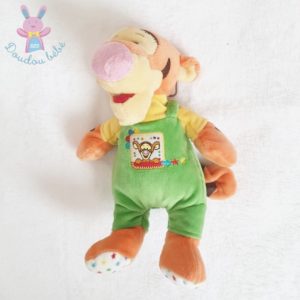 Doudou Winnie l’ourson salopette vert orange jaune étoiles DISNEY