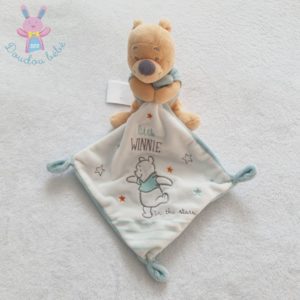 Doudou “Little Winnie in the stars” mouchoir blanc bleu DISNEY SIMBA