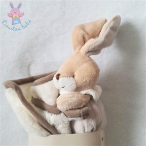 Doudou Lapin beige crème couverture blanc Un rêve de bébé