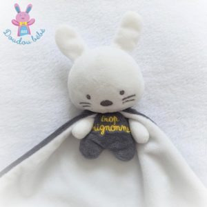 Doudou Lapin Trop mignonne cape blanc gris jaune MOTS D’ENFANTS