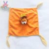 Doudou plat Lion orange couronne jaune BELLEWAERDE PARK