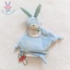 Doudou plat Lapin bleu et blanc avec bavoir à broder DMC