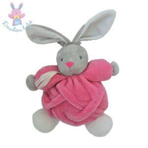 Doudou Lapin boule plume gris rose framboise attache tétine KALOO