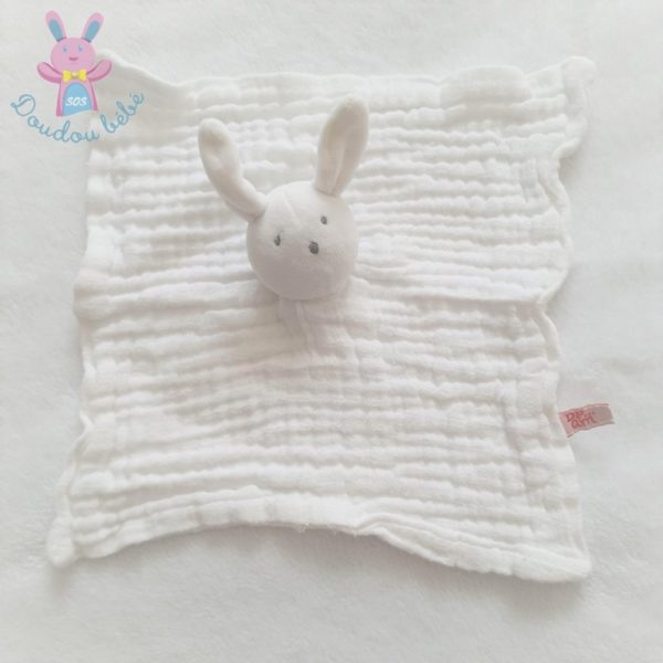 Doudou plat Lapin lange blanc DPAM Du Pareil Au Même