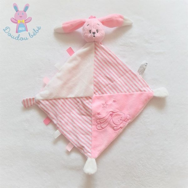 Doudou plat lapin rose blanc rayé étoiles étiquettes AUCHAN