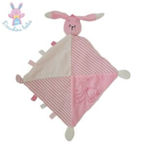Doudou plat lapin rose blanc rayé étoiles étiquettes AUCHAN