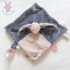 Doudou plat Lapin Bao et Wapi bleu beige attache tétine NOUKIE'S