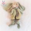 Doudou Lapin beige vert fleurs pétales chaussettes BUKOWSKI