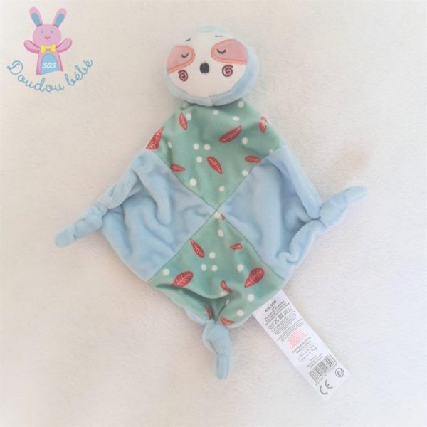 Doudou plat Paresseux Raton Laveur bleu vert feuilles TOM & KIDDY