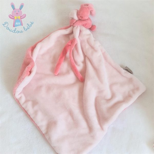 Doudou Lapin Lapidou rose avec sa couverture polaire NATTOU