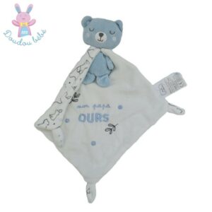 Doudou Ours bleu blanc cape « mon papa ours » MOTS D’ENFANTS