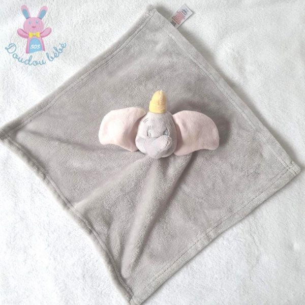 Doudou plat éléphant Dumbo gris chapeau jaune DISNEY PRIMARK