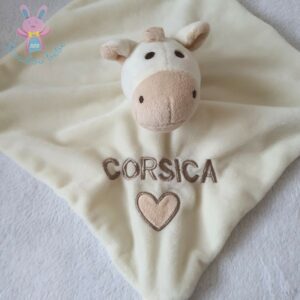 Doudou pour bébé hochet vache rose à broder de DMC