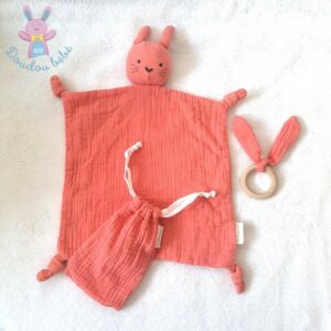 Doudou plat Lapin lange rose + sac + anneau bois VERTBAUDET