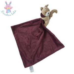 Doudou écureuil beige blanc mouchoir bordeaux Bébé Douceur